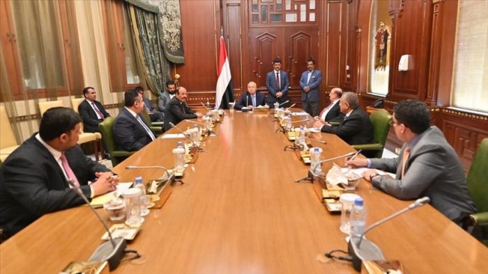 دراسة تكشف تحيّز المجلس الرئاسي اليمني في قرارات التعيين لمناصب الدولة